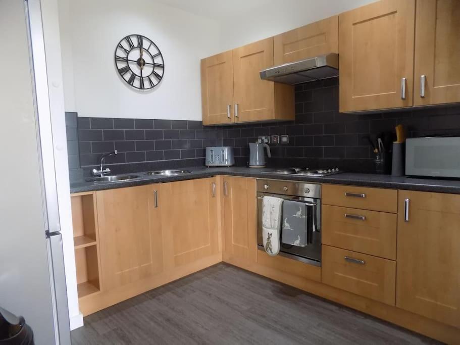 2 Bedroom Luxury City Centre Apt Lincoln Esterno foto