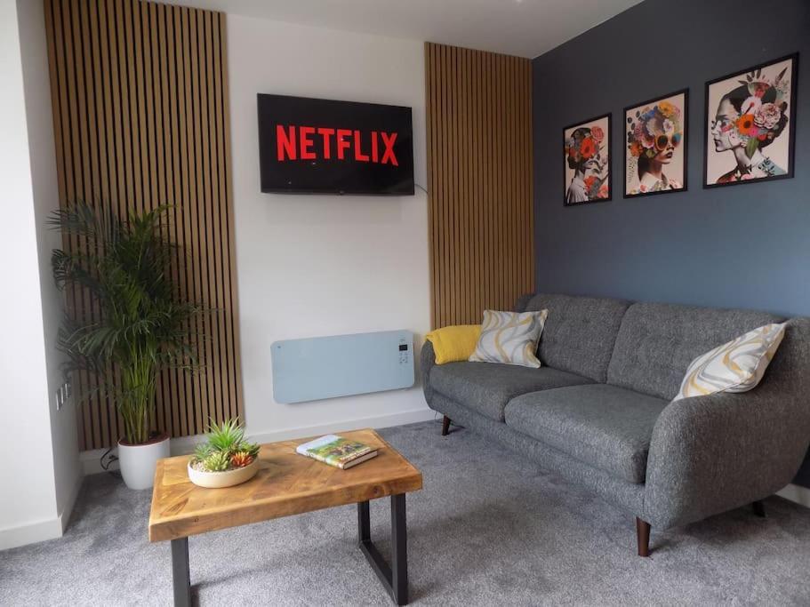 2 Bedroom Luxury City Centre Apt Lincoln Esterno foto